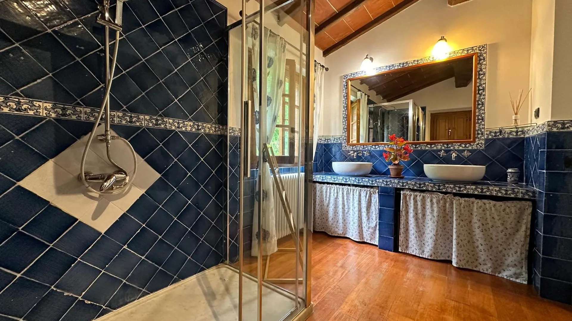 Villa Camilla 10 Pax By Villasretreats Sarzana 0*,  Italy
